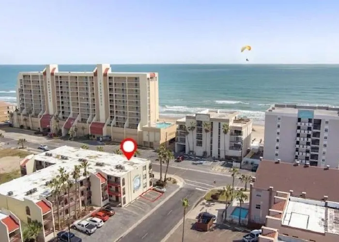 1St Floor 2 Bd 2 Ba Condo W Beach View& Pool
