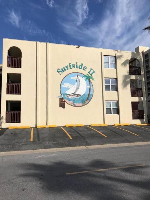 1st Floor 2 Bd 2 Ba W View& Pool
